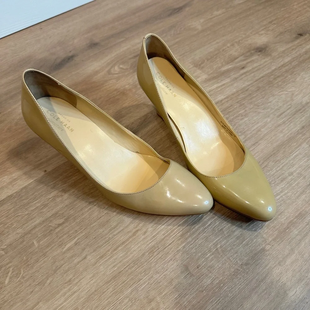 Cole Haan Wedge Pump Womens 7.5 Multi Nude Patent Leather Grand Signature Office